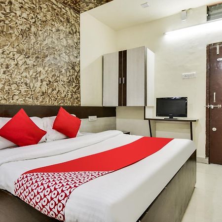 Hotel O Aryan Khāmgaon Extérieur photo