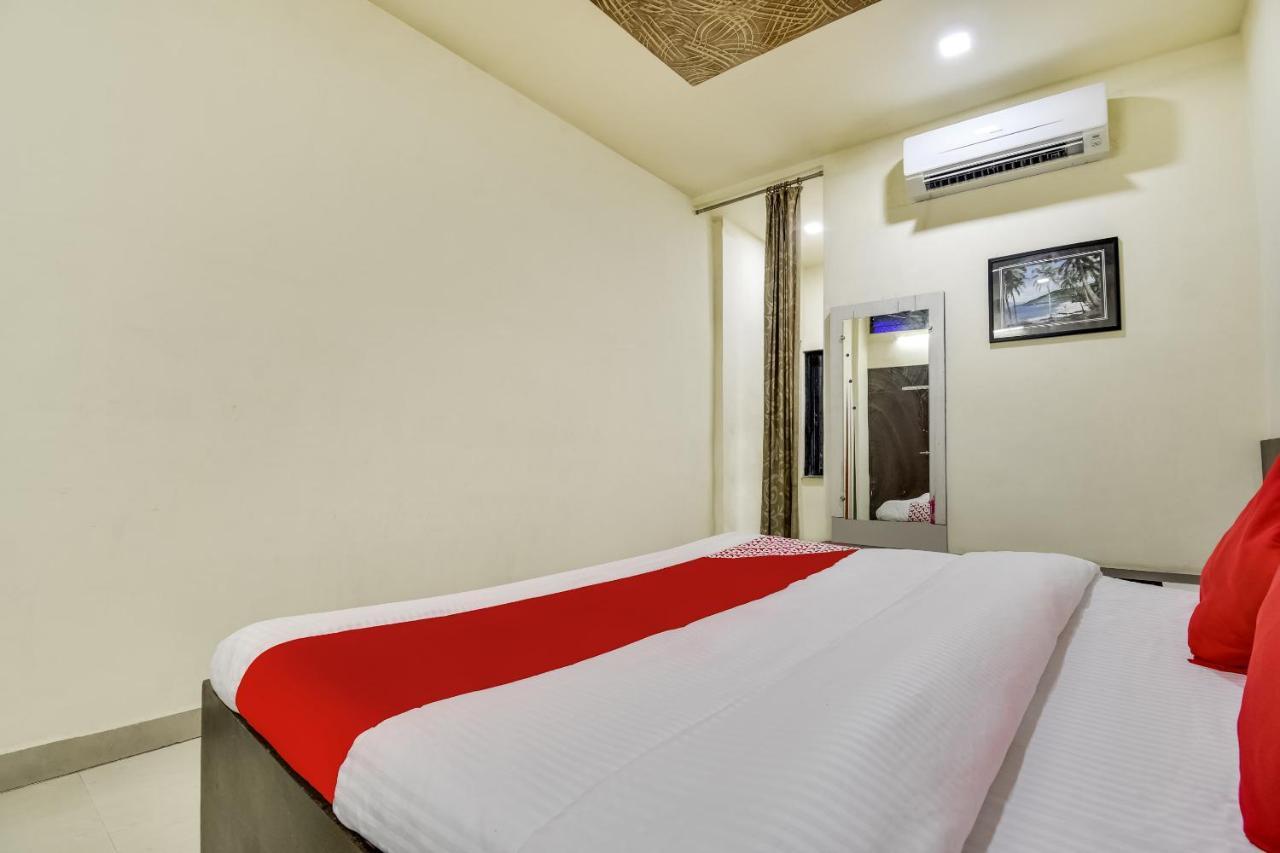 Hotel O Aryan Khāmgaon Extérieur photo